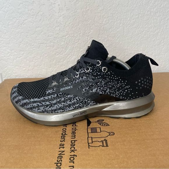 Brooks Shoes - Brooks | Levitate 3 Running Shoes - Black Silver ; Womens 8.5